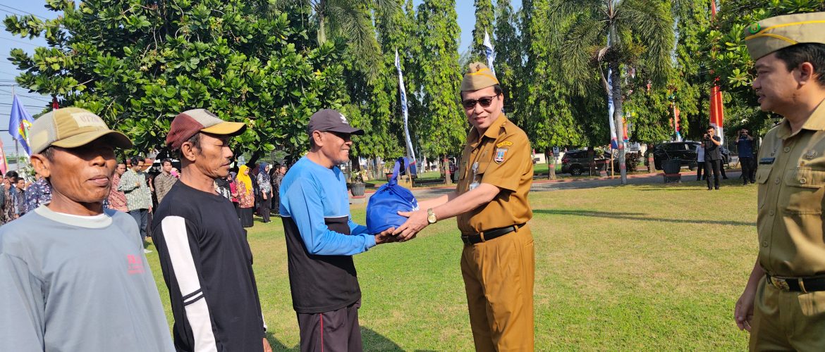 Hari Koperasi di Rembang Diisi Aksi Sosial dan “Ngralisi” Lontong Tuyuhan