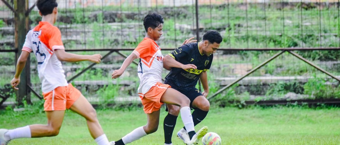 Persiapan POPDA Jateng, Tim Sepak Bola Kabupaten Rembang Uji Coba Lawan Tim Lokal